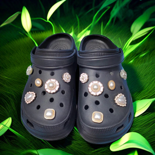 Hot Sale Sweet Cute Girly Hole shoe Charms Designer Elegant Vintage Pearl Chain Shoe Jewelry All-match Flower Shoe Accessories