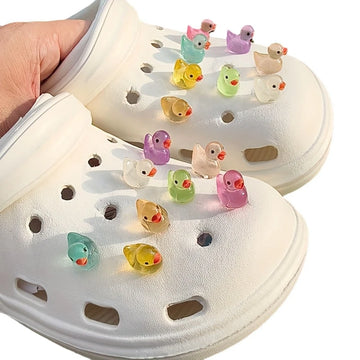 1Set Luminous 3D Duck Shoe Charms Set Cute Christmas Ducks Advanced Shoe Decorations DIY Detachable buckle Shoes accessories
