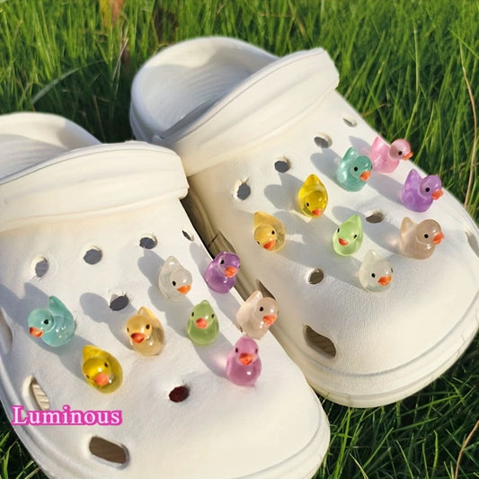 1Set Luminous 3D Duck Shoe Charms Set Cute Christmas Ducks Advanced Shoe Decorations DIY Detachable buckle Shoes accessories