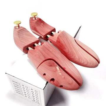 Wooden Shoe Tree Stretcher Adjustable Shoe Rack Organizer Bracket Shoe Rack Cedar Wooden Shoe Stretcher / A Pair